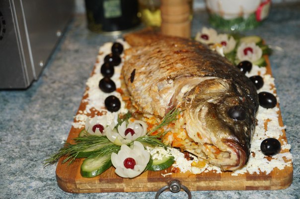 Файл:Карп, фаршированный рисом и овощами.jpg