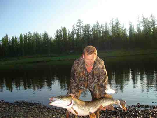 Файл:Рыбалка в Казани.jpg