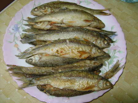 Файл:Блюдо из ельца.jpg