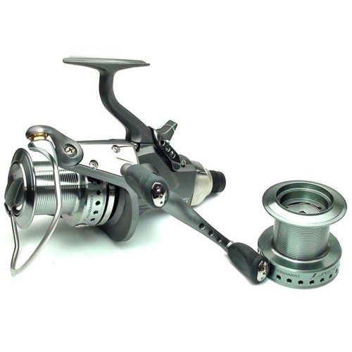 Файл:Daiwa TOURNAMENT LINEAR-X4500BR.jpg