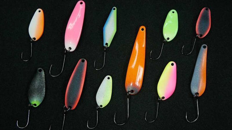 Файл:Цветовое разнообразие искусственных приманок.jpg