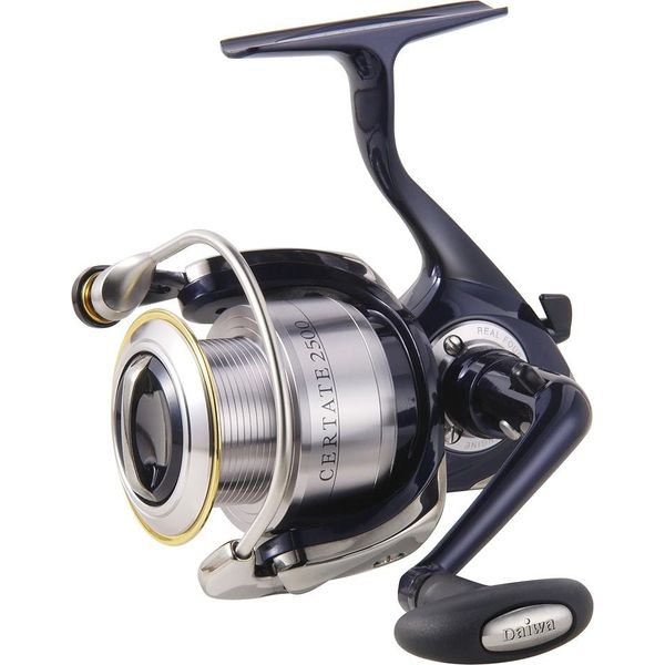 Файл:Daiwa Certate 2500.jpg